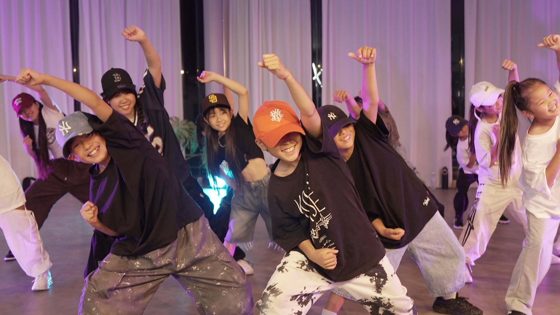 DOORS UNLOCKED DANCE STUDIO ｜ CHILL FRENZY